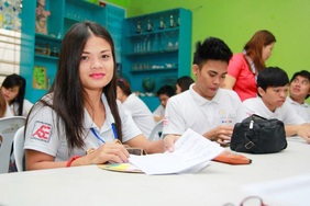 Projekt des Monats - Gemeinschaftsinitiative der deutschen Wirtschaft unterstützt Bildungsreform auf den Philippinen