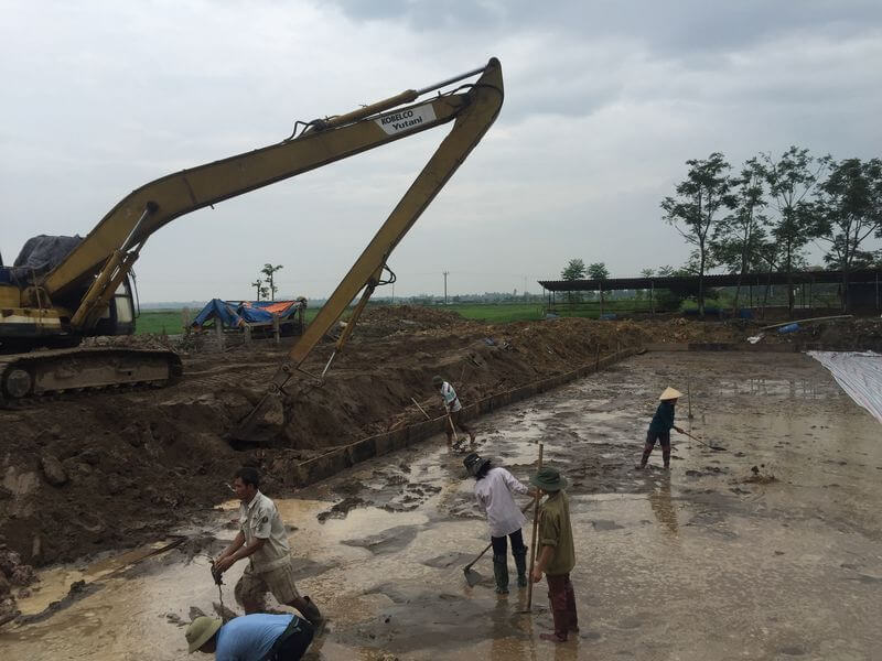 Bau der DEWATS-Anlage in Khac Niem